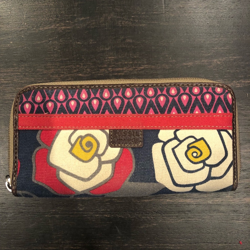 Fossil wallet